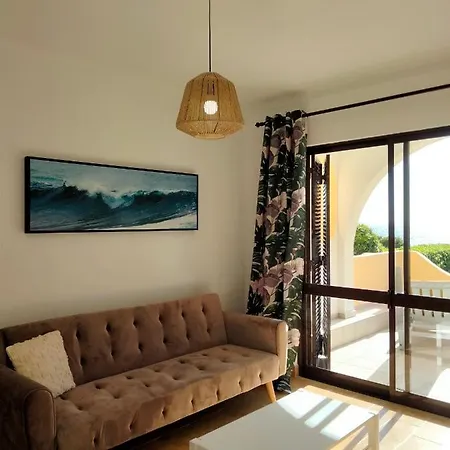 Lovely 2-bedroom In Carvoeiro Free Parking *
