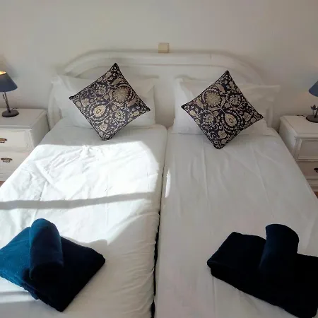 Apartment Lovely 2-bedroom In Carvoeiro Free Parking *